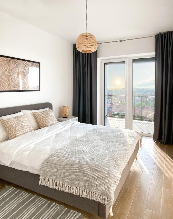 Sol - Self Check-in, Free Parking Appartement